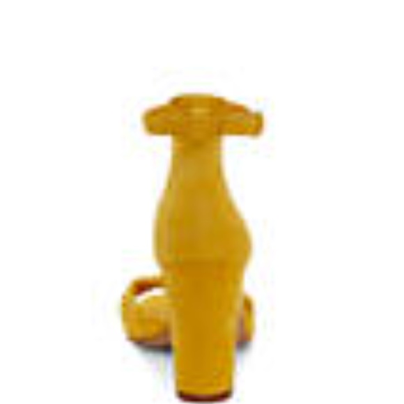 Vince Camuto Wesher Dble Twist Heels in Dandelion - Picture 2 of 5